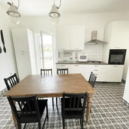 Διαμέρισμα Eva