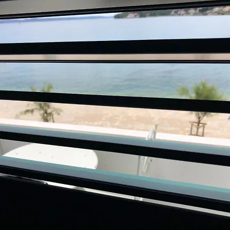 Eva Apartman Kali