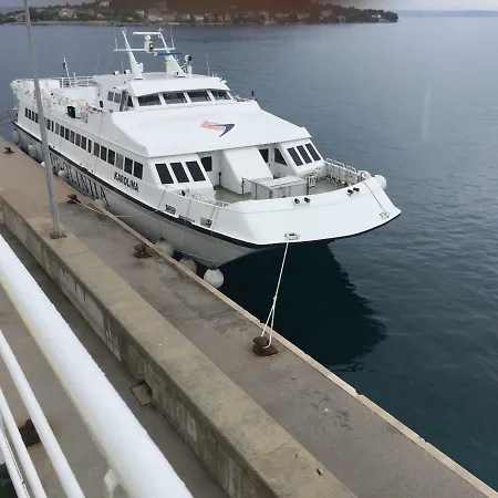 Eva Apartman Kali